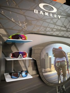 gafas de sol oakley en optic platja d'aro